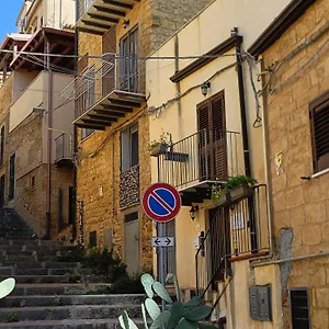 A Due Passi Dal Centro Sweet Affittacamere